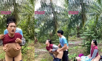 Mesum Dikebun Sawit Sama Ibu Tiri